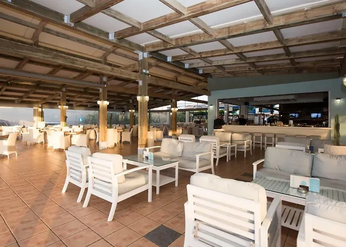 Mikes Lux Hersonissos (Crete)