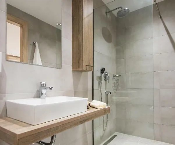 Mikes Lux * Hersonissos (Crete)