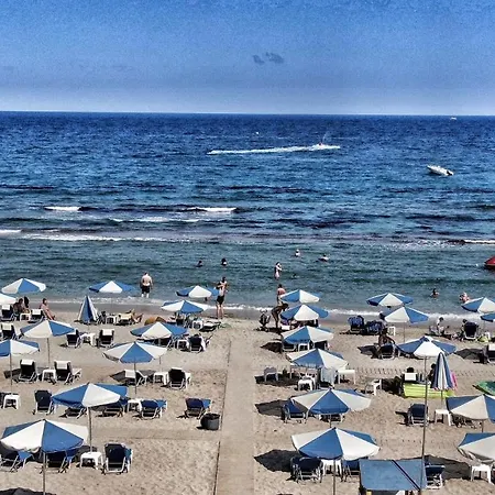 Mikes Lux Апартаменты *