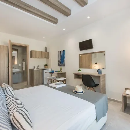 Mikes Lux Hersonissos (Crete)