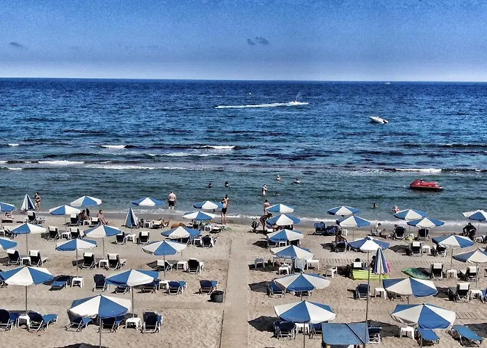 Mikes Lux Апартаменты *