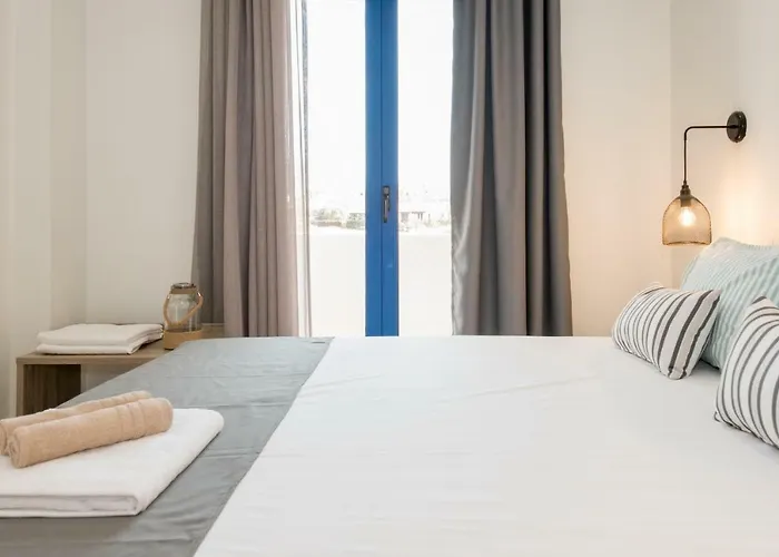 Mikes Lux Херсониссос