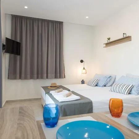 Mikes Lux Hersonissos (Crete)