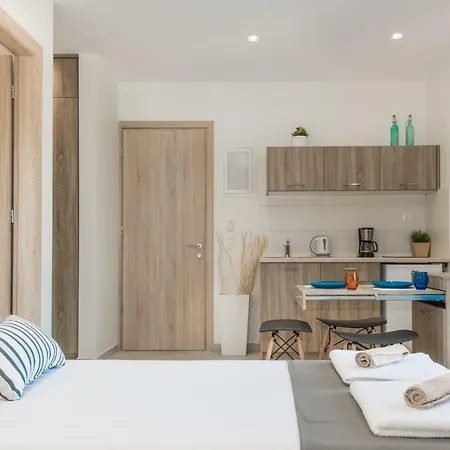 Mikes Lux Hersonissos (Crete)